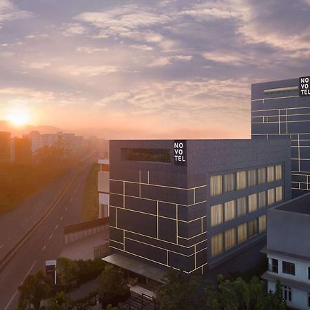 Novotel Guwahati Gs Road Εξωτερικό φωτογραφία