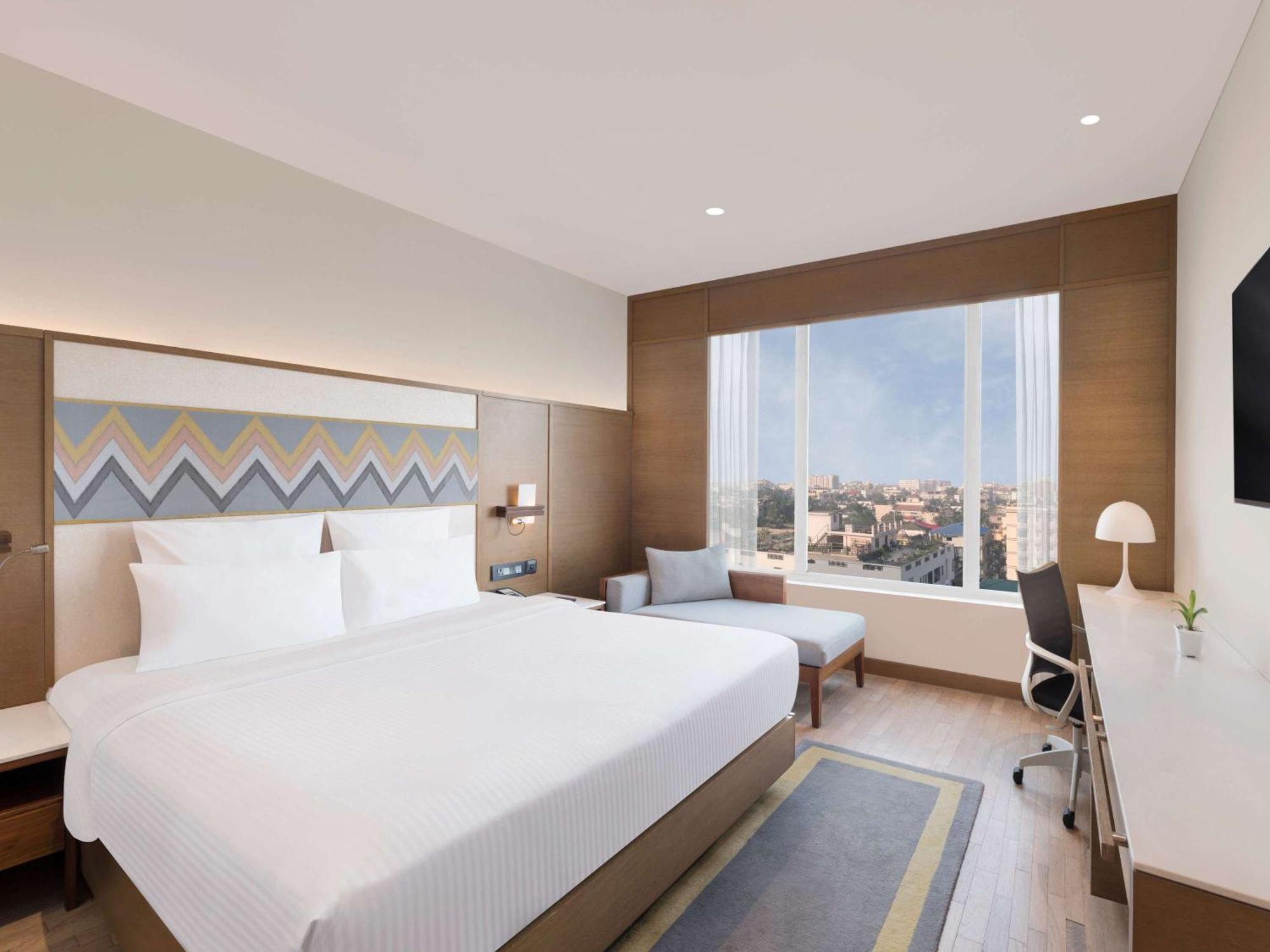Novotel Guwahati Gs Road Εξωτερικό φωτογραφία