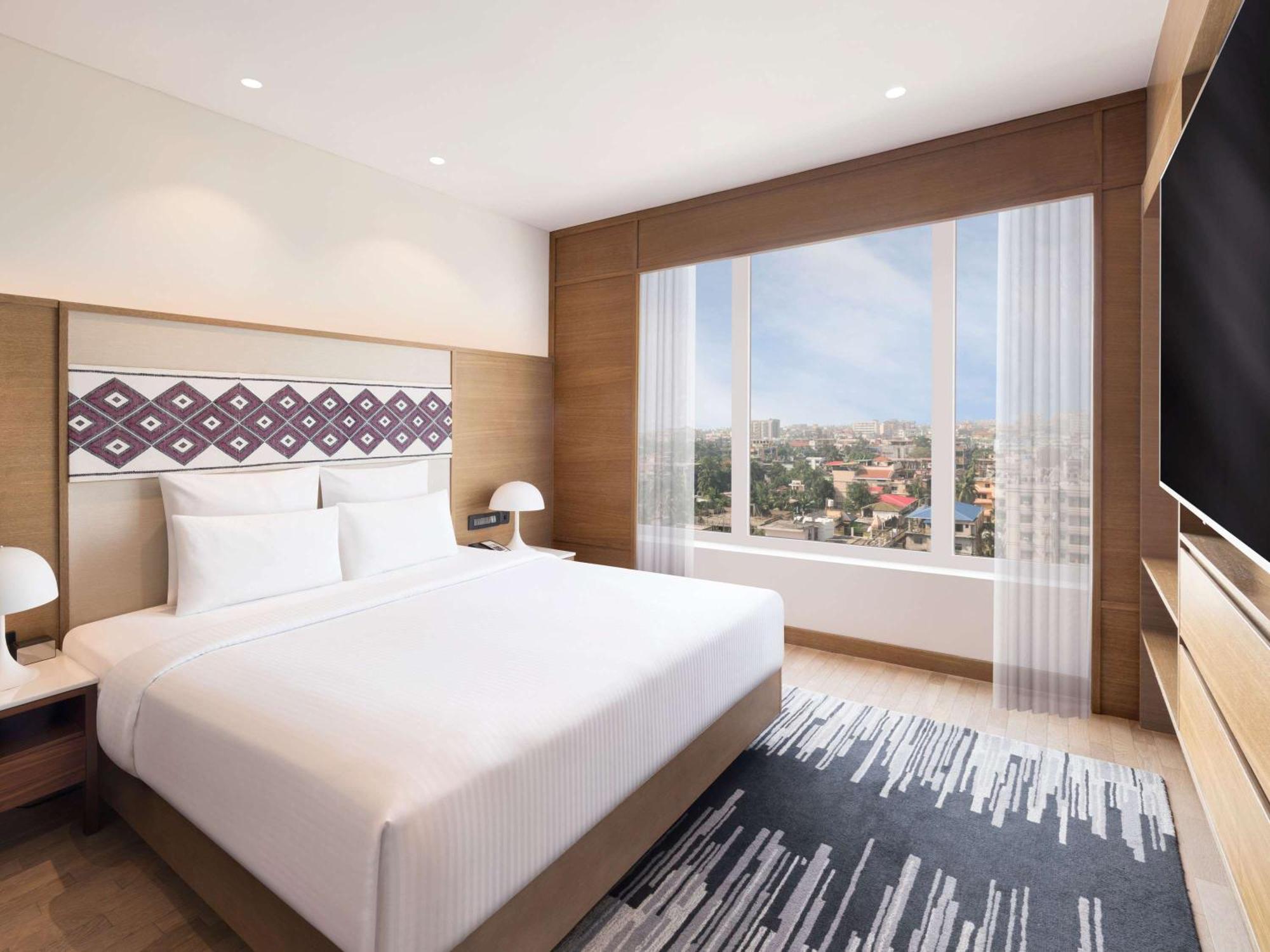 Novotel Guwahati Gs Road Εξωτερικό φωτογραφία
